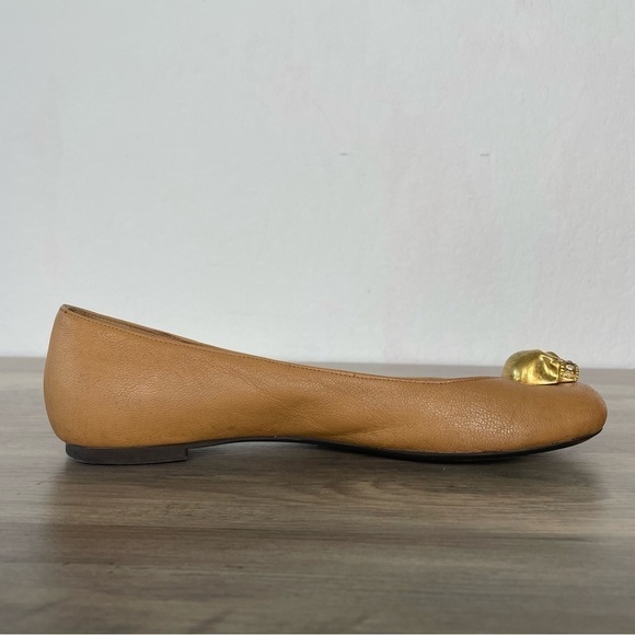 ALEXANDER Mcqueen Tan Leather Gold Rhinestone Skull Ballet Flats - Picture 9 of 14